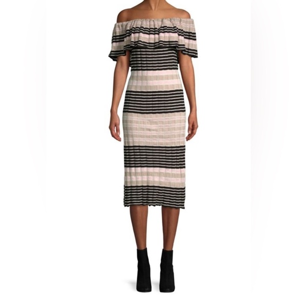 FREE PEOPLE
Off-Duty Off-the-Shoulder Dress Sz Large - Picture 1 of 5